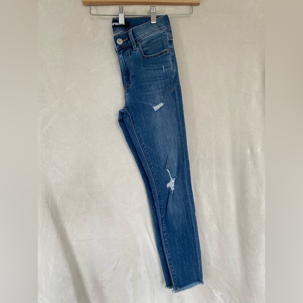 Women’s Express Cropped Jean Leggings